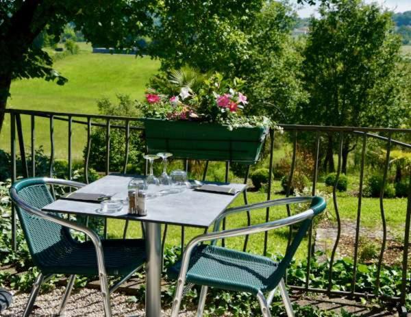 Auberge Des 7 Tours Мартел Екстериор снимка